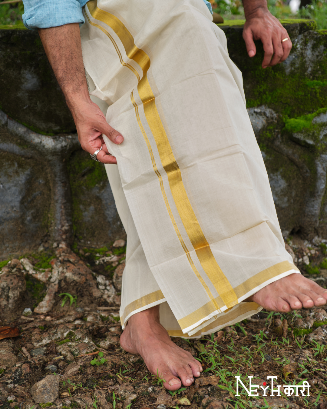 Golden kasavu Double mundu 4
