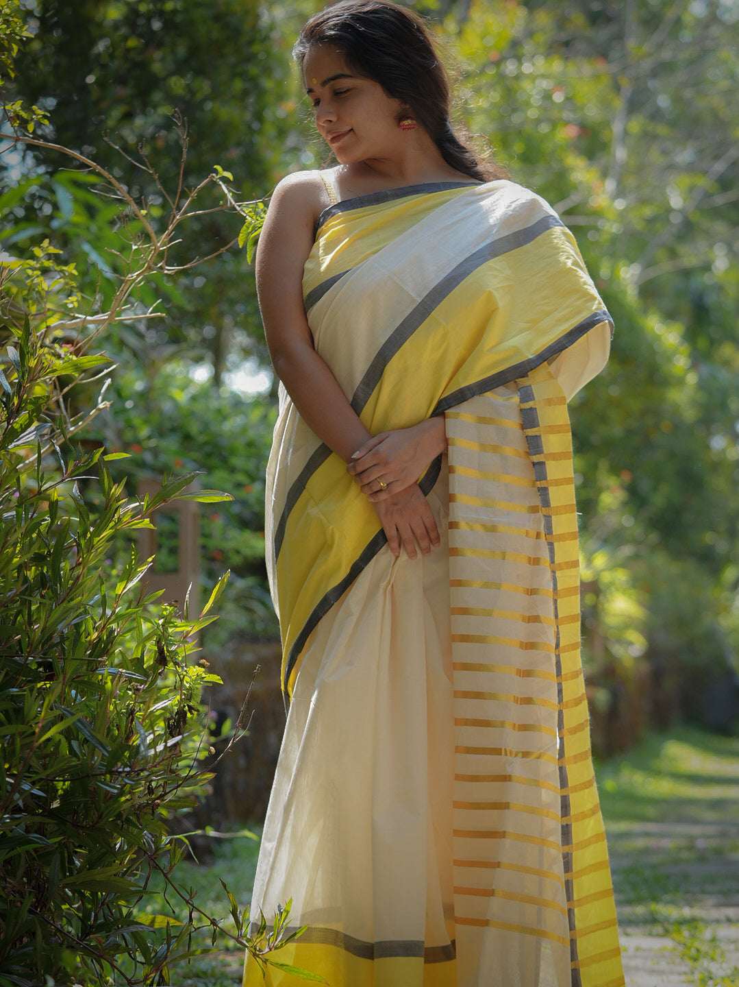 Kanikonna Saree 2