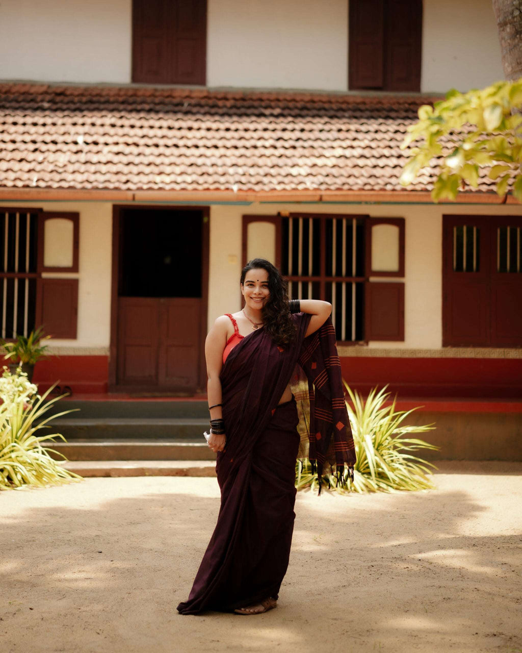 Lola Saree 8