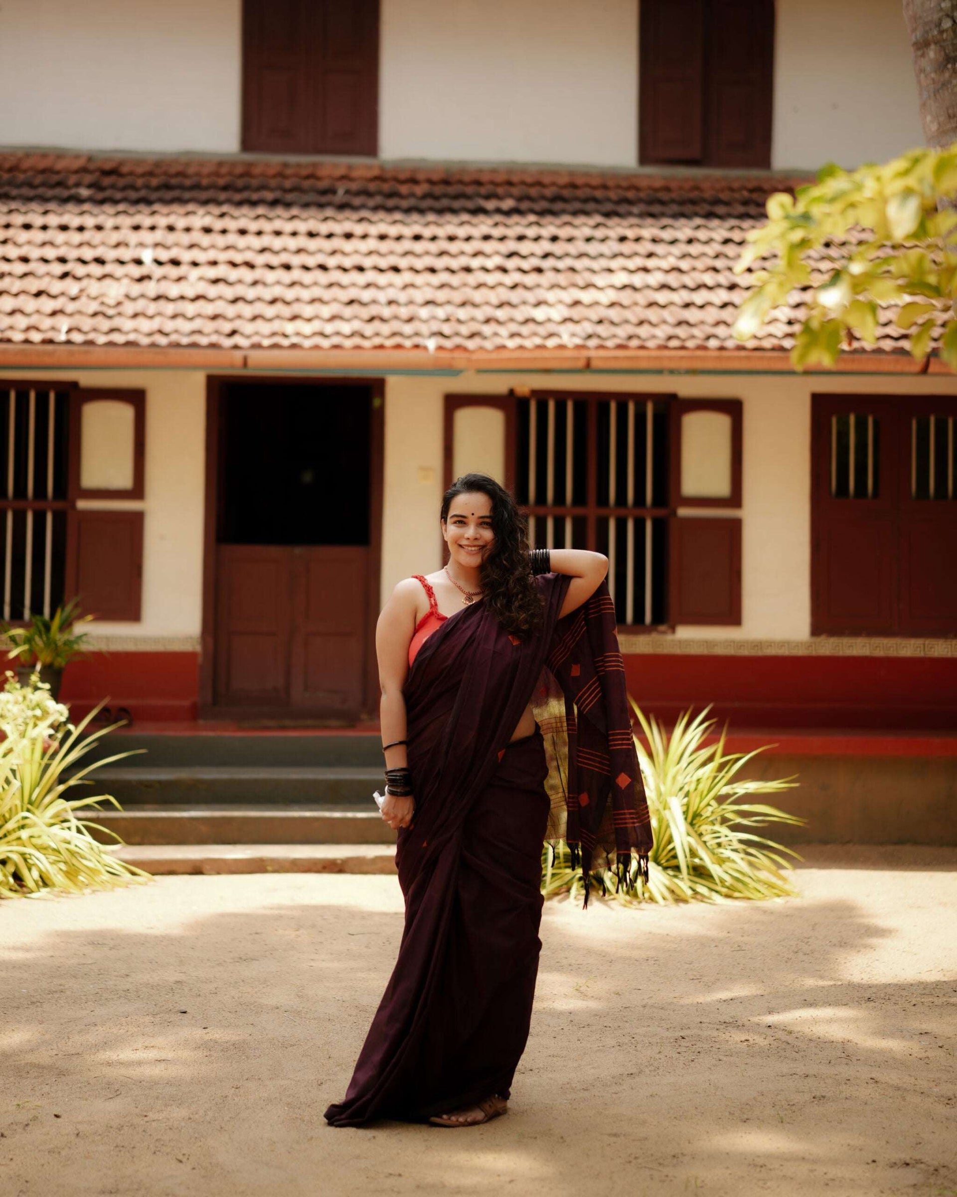 Lola Saree 8