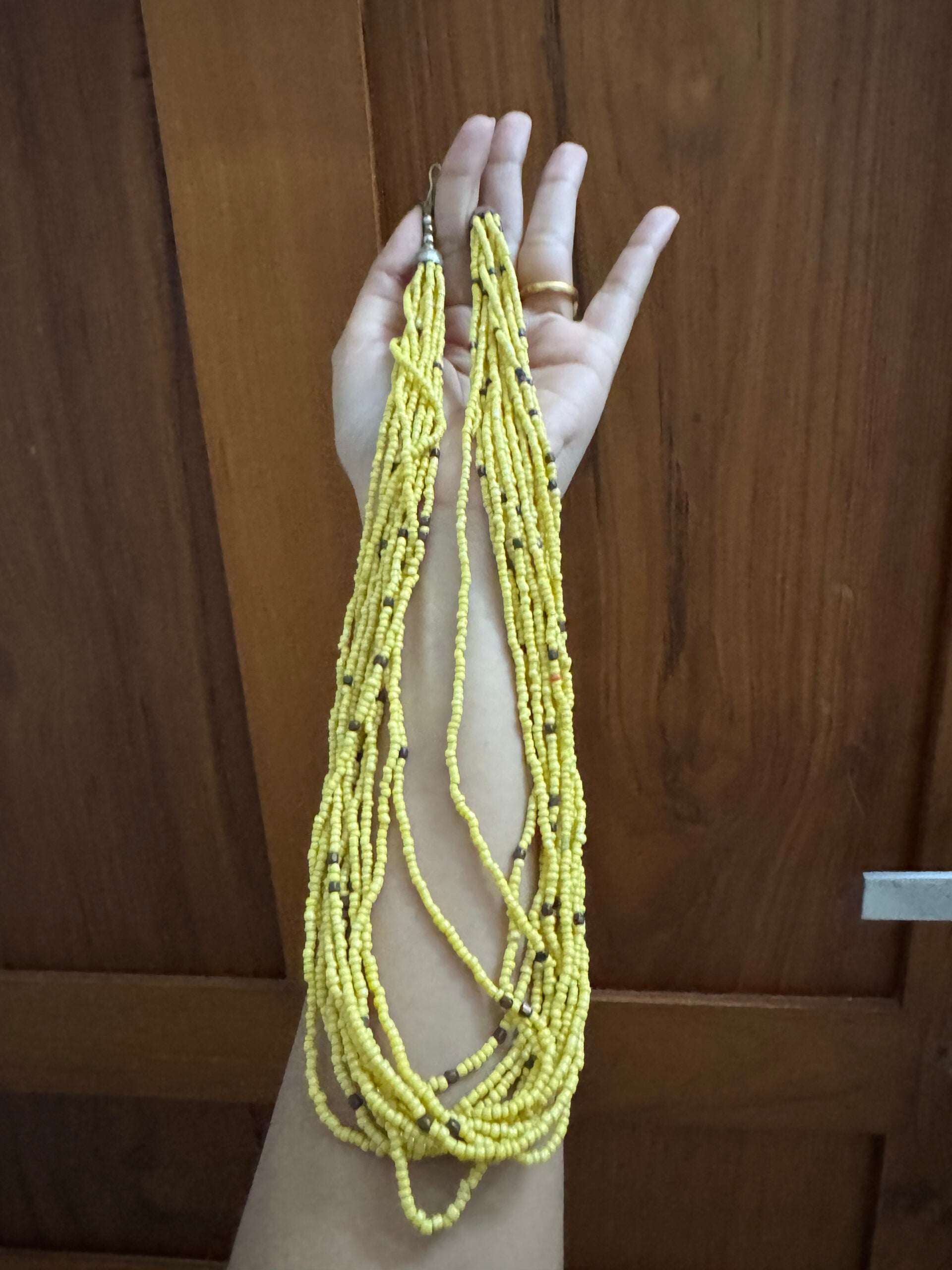 Yellow muthumaala