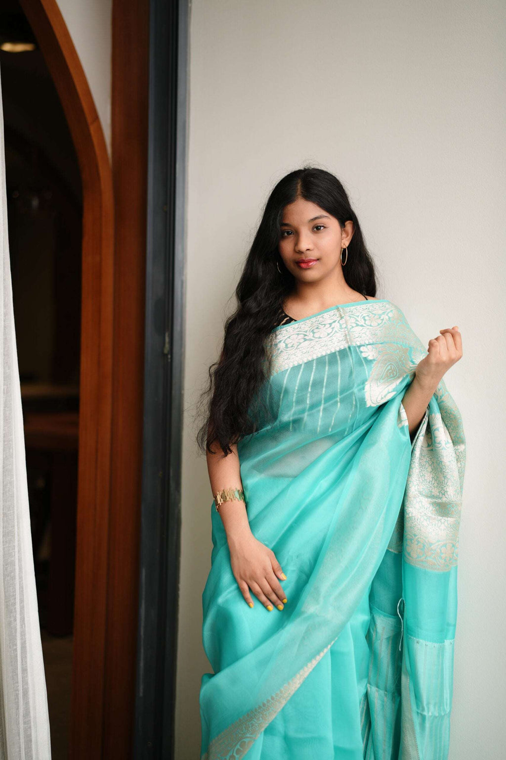 Shreyanshi Saree 2