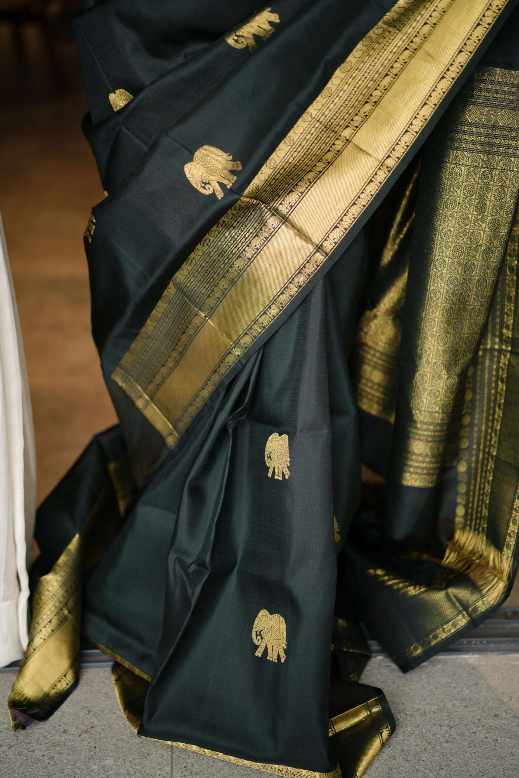 Tharunika Saree 9