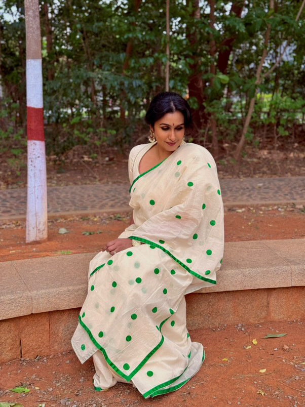 Green polka dots Saree 6
