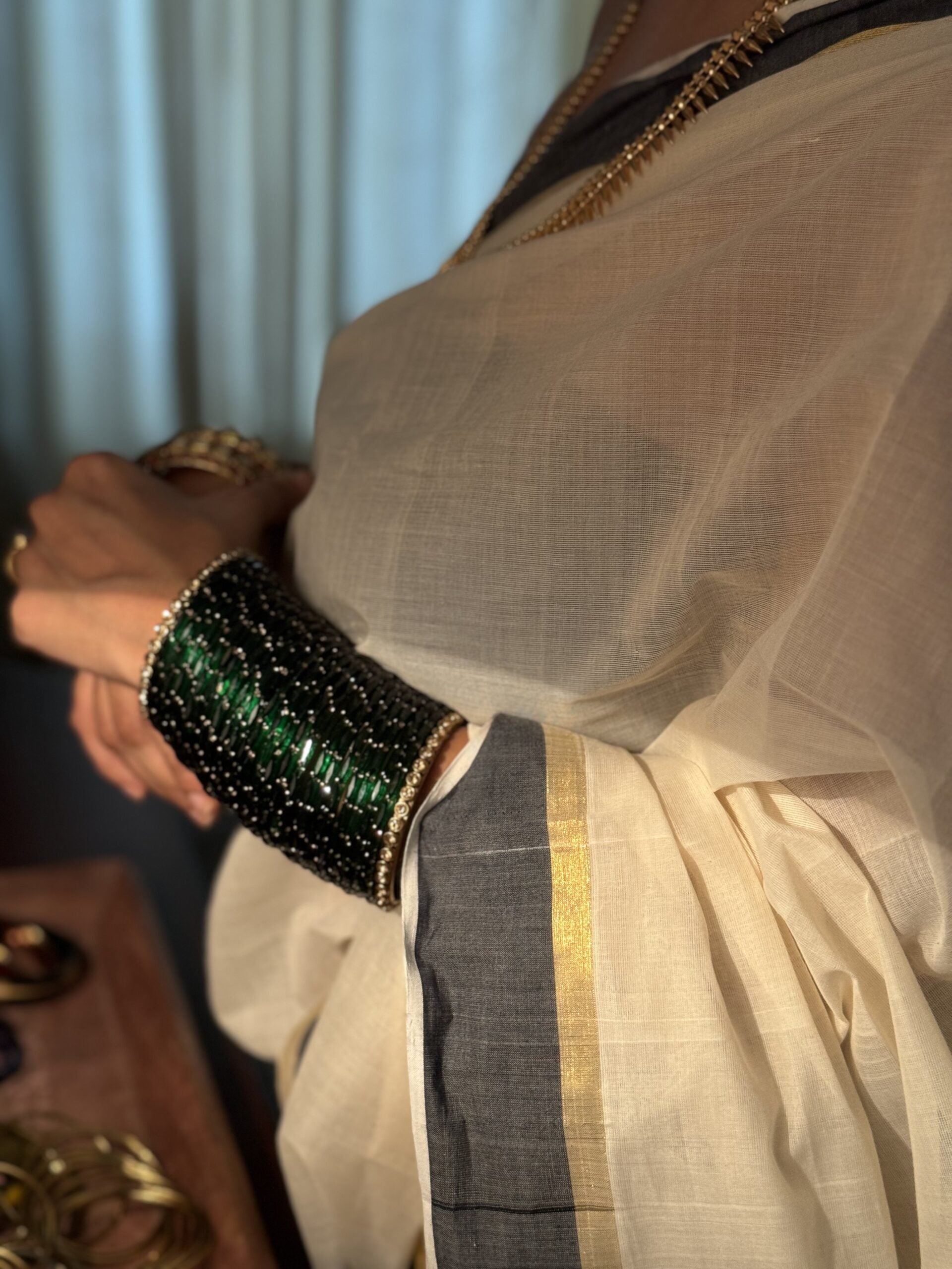 AARCHA SET MUNDU
