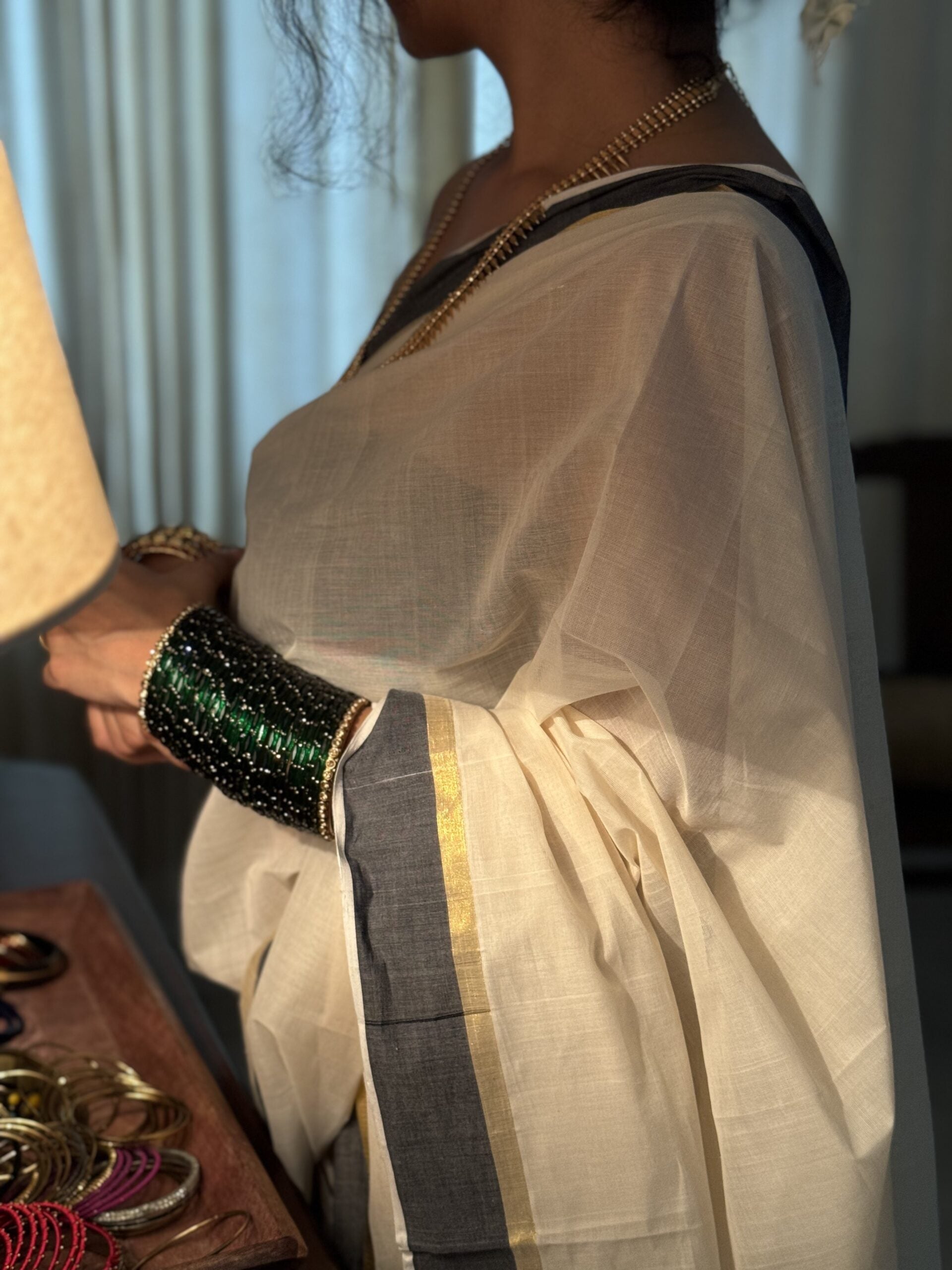 AARCHA SET MUNDU 4