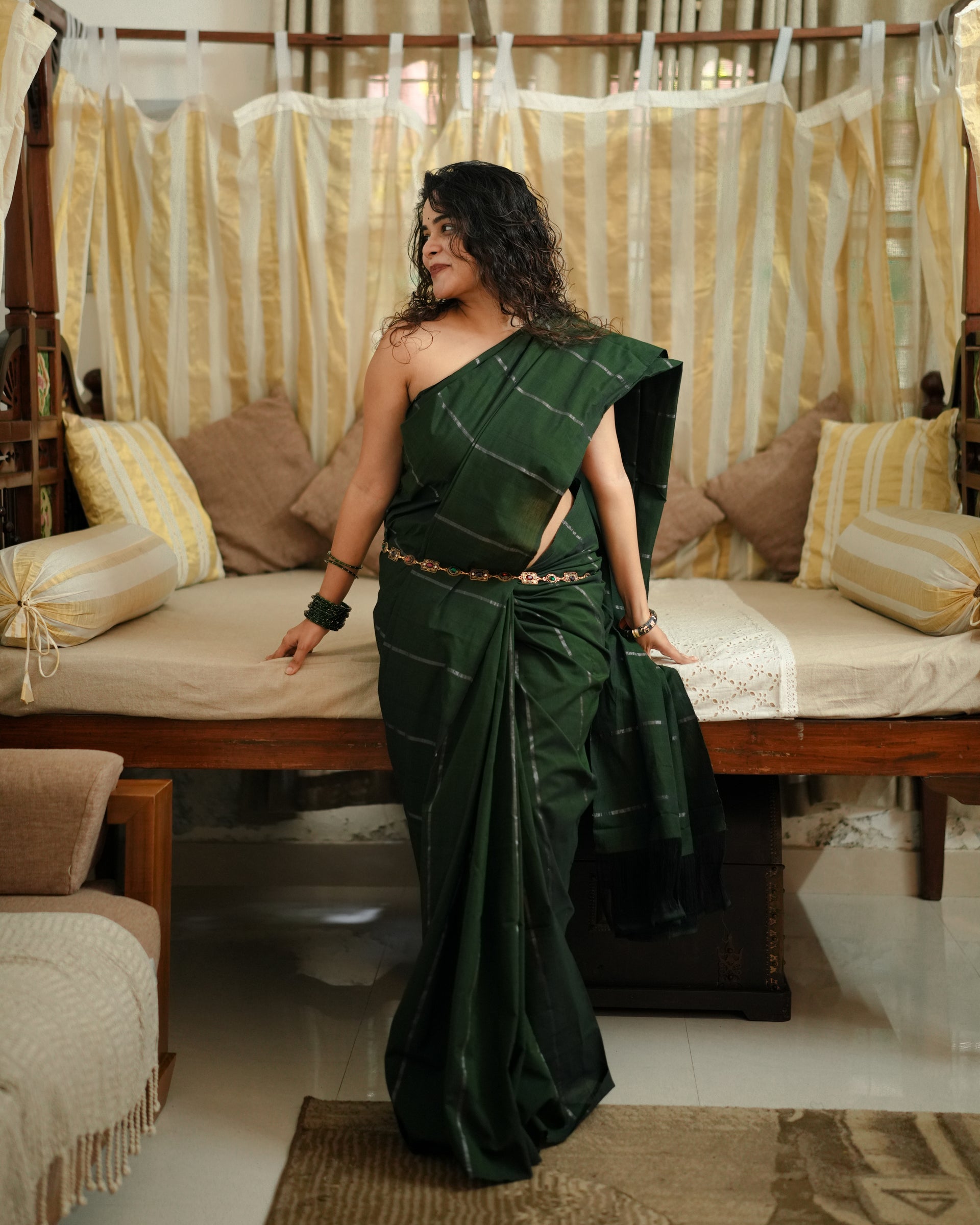 Navomika Saree