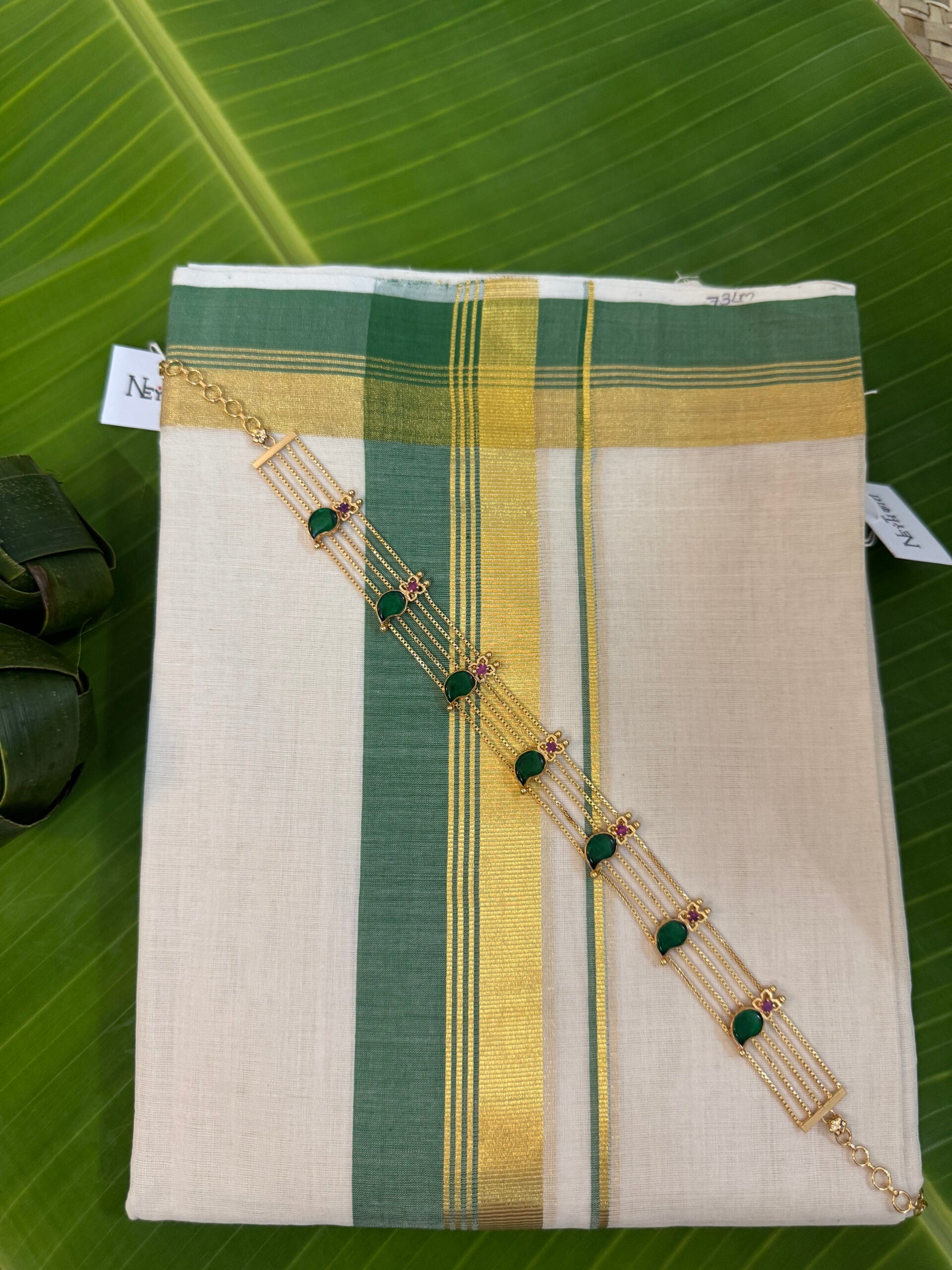 Paalakka choker