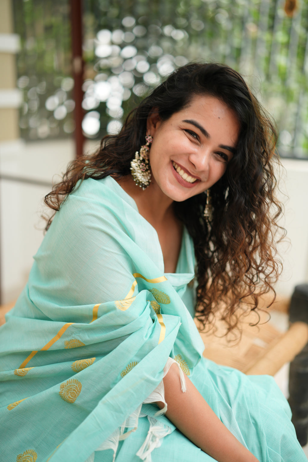 Neela Saree