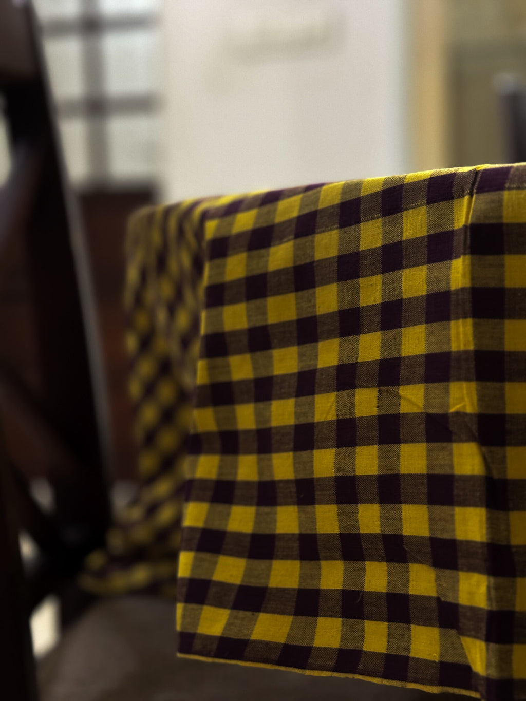 Checkered handloom table cover 3