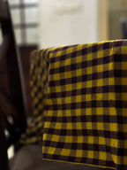Checkered handloom table cover 3