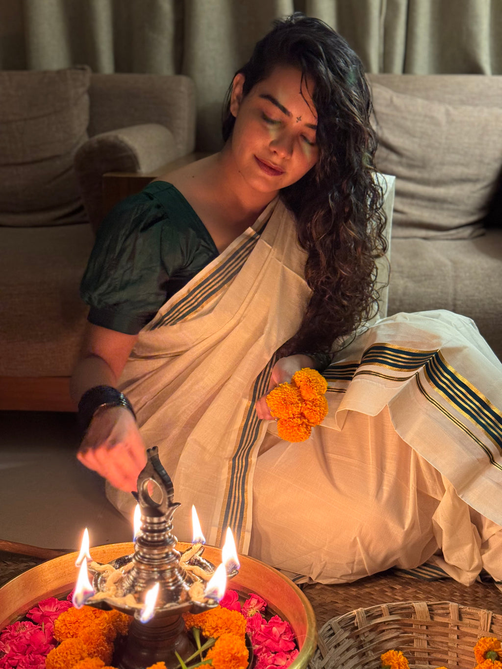Keerthi set mundu