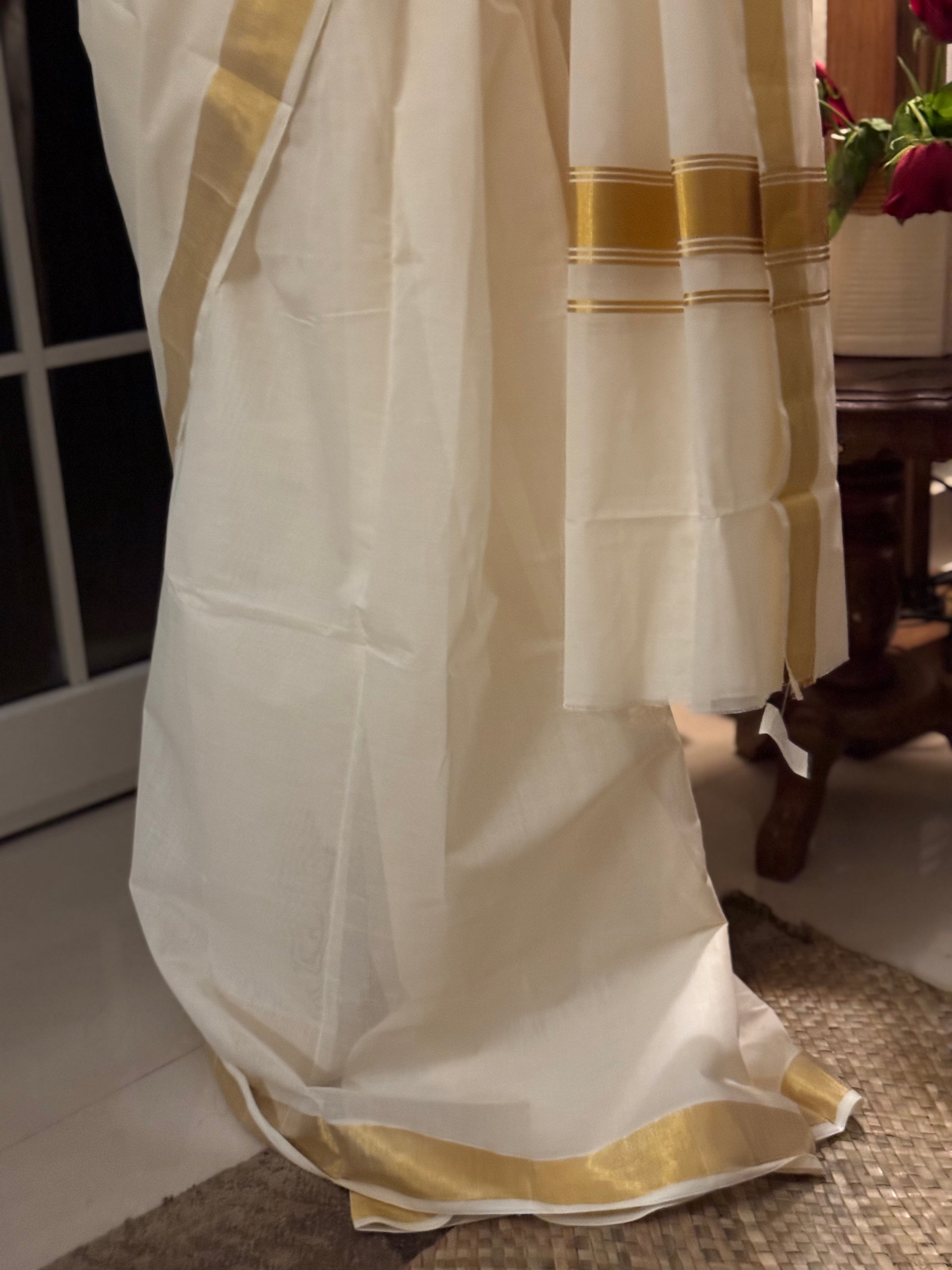 Kerala traditional kasavu Saree