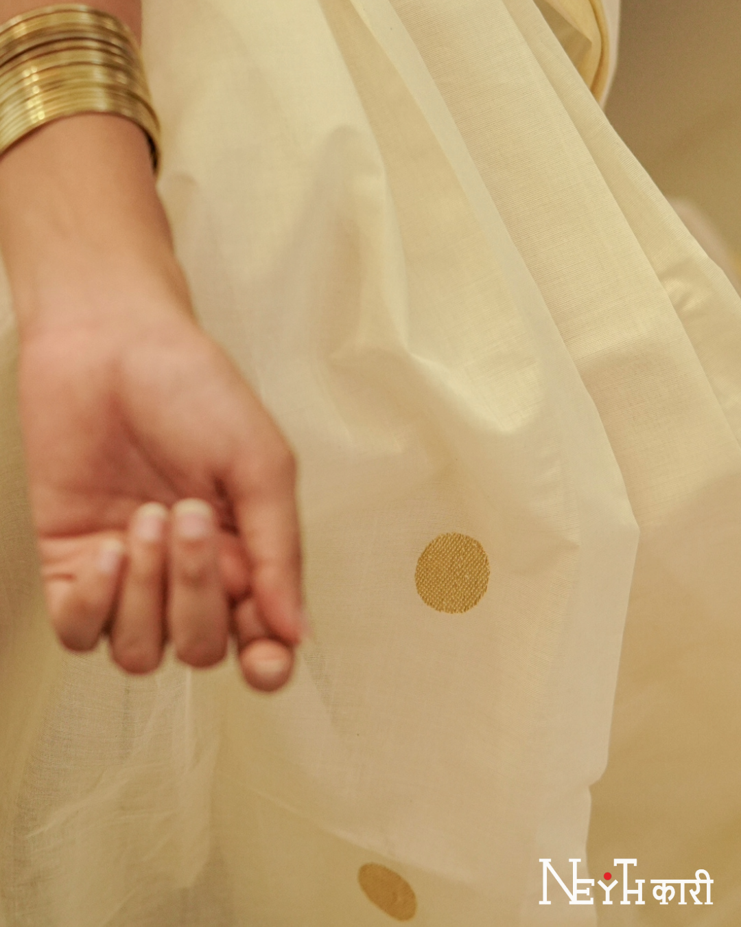 POLKA DOT KASAVU SAREE 4